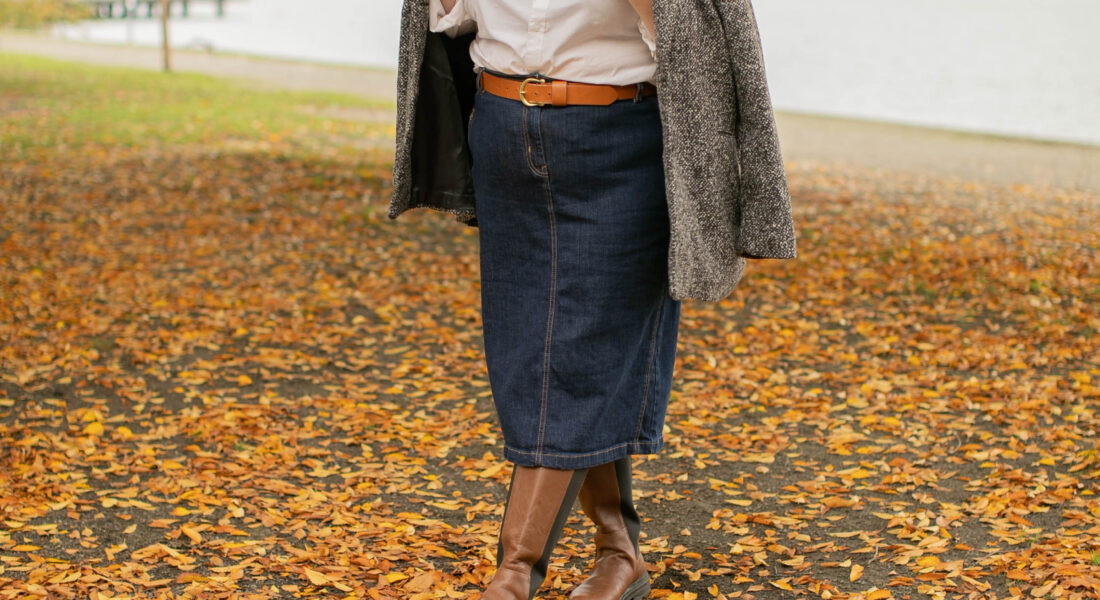 Styling a Plus Size Denim Skirt